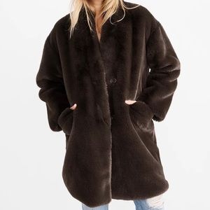 Abercrombie Faux Fur Jacket Small NWT